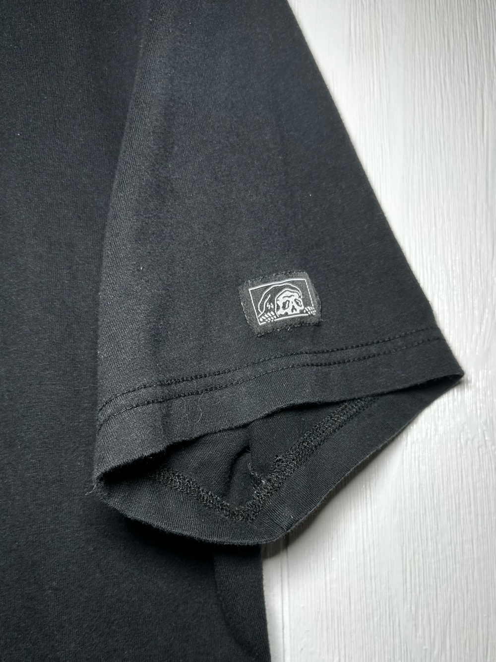 Lurking Class Tee - Picture 3 of 5